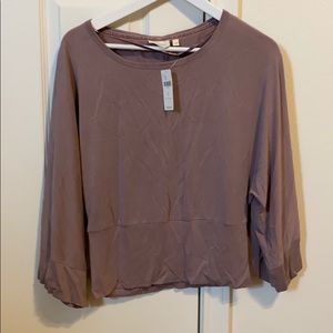 Brown 3/4 sleeve shirt